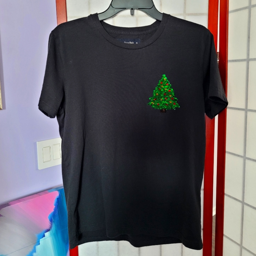 Abercrombie and Fitch Soft Sequin Christmas Tree Tshirt Size S